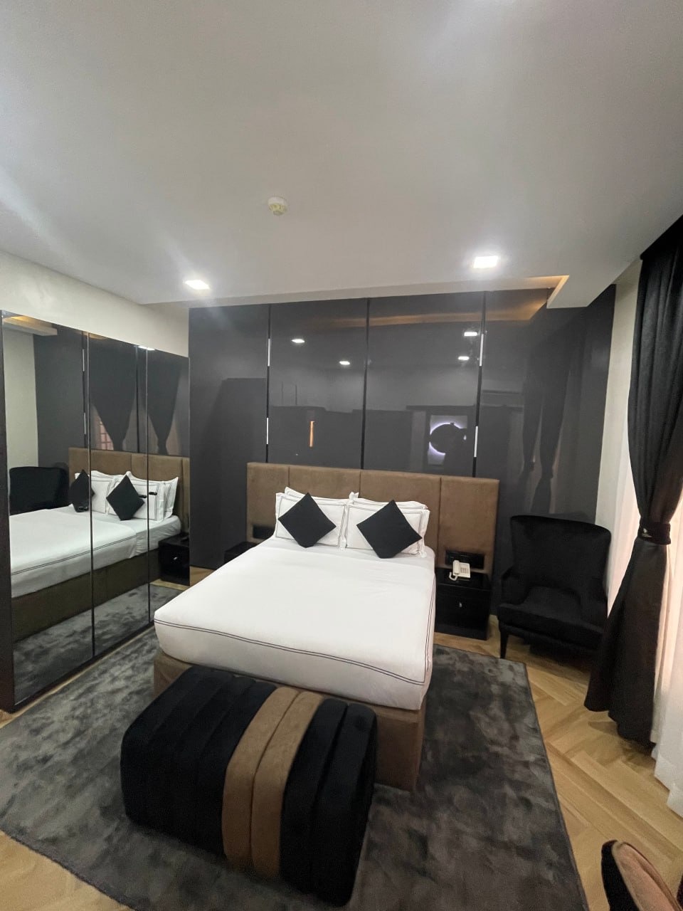 1 Bed Classic Apartment Detail 3